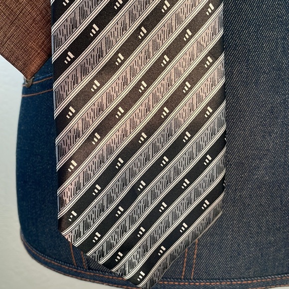 🌞 Bundle of 2 mens tie - Picture 2 of 3